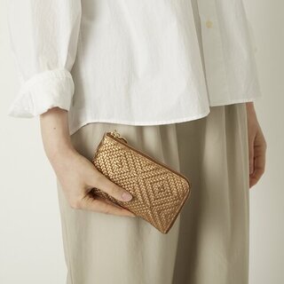 “上質”がポイント。40代におすすめのレディース財布【39選】