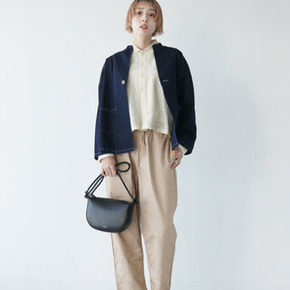 ベージュパンツコーデ特集！レディースおすすめスタイル春夏秋冬