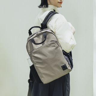 秋の行楽シーズンにぴったり！おでかけバッグは頼れるコロンビアで◎