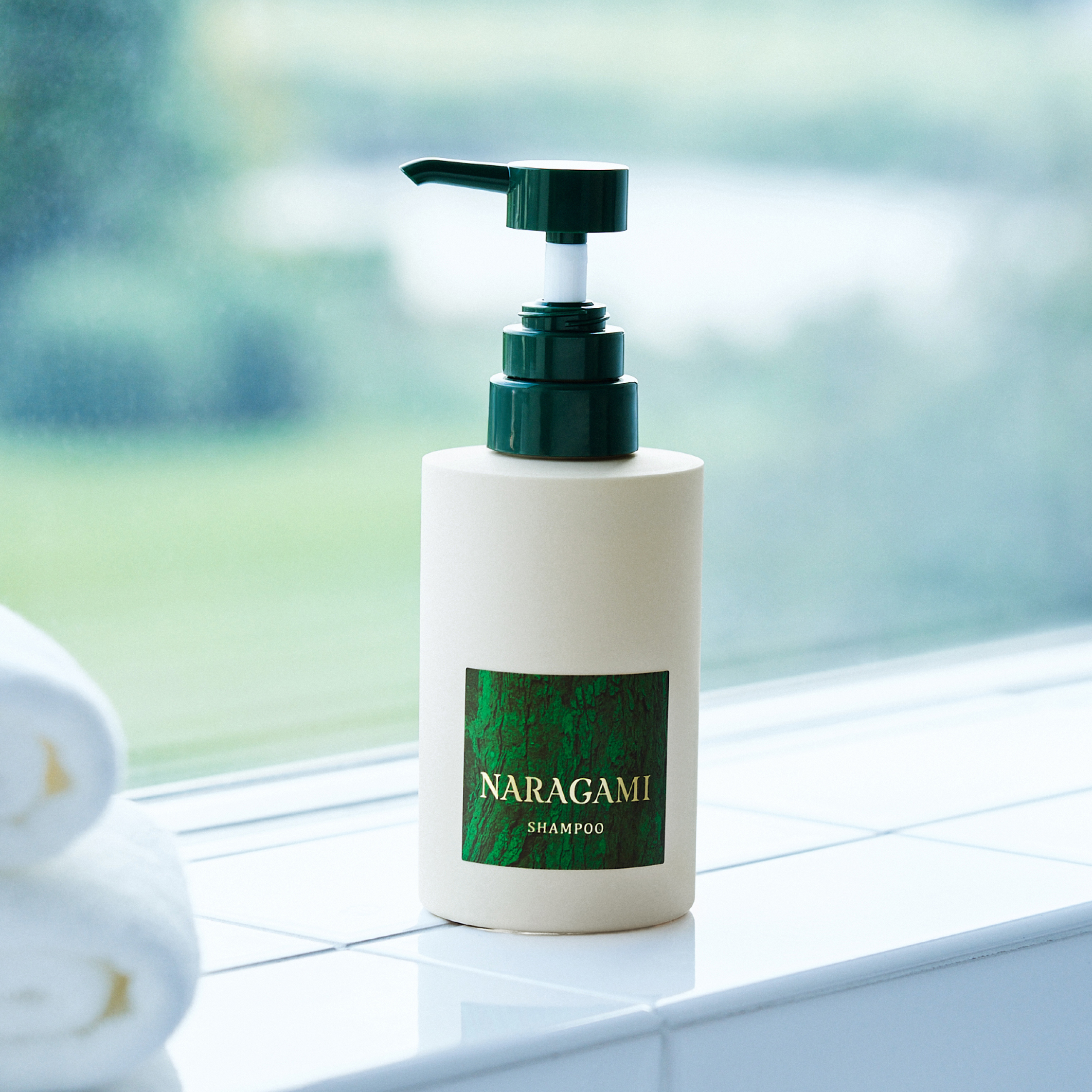 頑張る自分へ、簡単スぺシャルケアを。年齢髪を美髪へ導くリンスイン