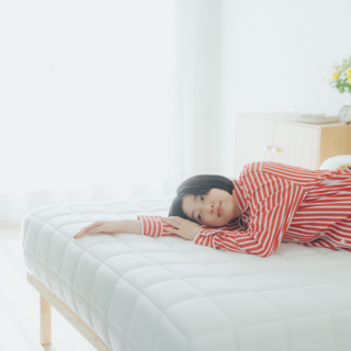 疲れを手放す、とろける眠りへ。
快眠へ導く3つのヒント