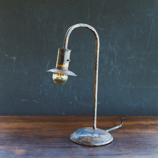 夫婦で取り合い！照明好き店主の新スタメンの話 ―イロドリ 迫口摩季さん