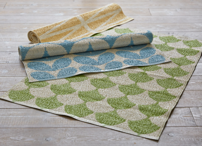 ラグ1枚」で模様替え♪ お部屋が見違えるようにセンスアップするよ