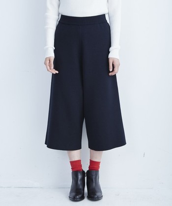 16年もガウチョブームが止まらない 注目アイテム ニットガウチョ のコーデ集 キナリノ