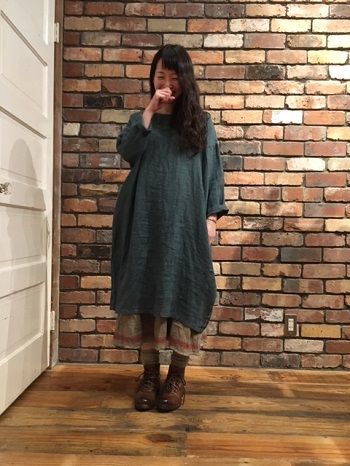 靴下を履いて足元ぬくぬく 素敵に取り入れたいソックスのコーデ キナリノ