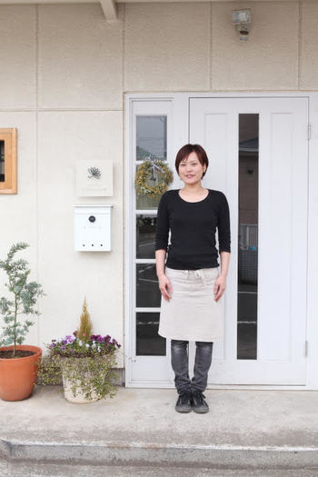平岩さんは現在、東京・青梅市にあるガラス工房「Rainbow Leaf(レインボーリーフ)」で、ガラスショップとガラス作りを学ぶ体験教室を開催されています。ガラスショップでは、平岩さんの作品を直に手にすることができますよ。
撮影/高見知香