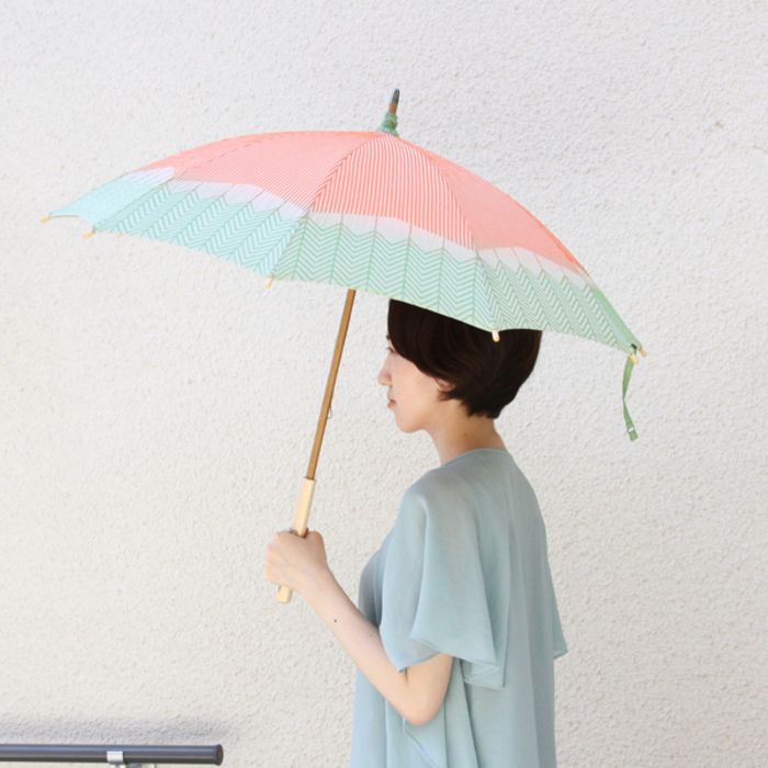 持っていると楽しくなるね♪「槙田商店」野菜の日傘-菜sai- | キナリノ