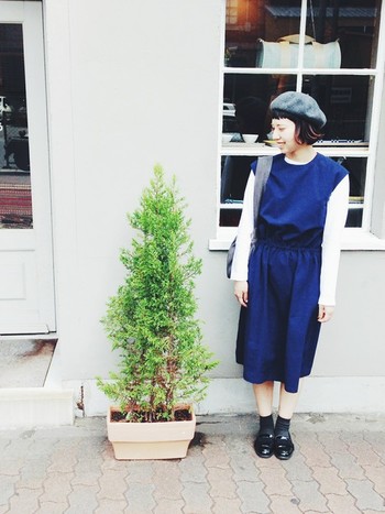 おしゃれさん御用達 ベーシックカラーと相性 なブルーを取り入れたコーディネート帖 キナリノ