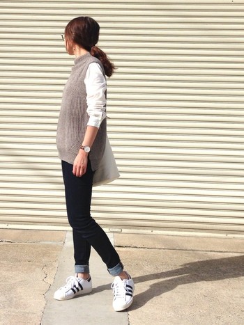 少ない服を上手に着まわし 私服の制服化 で毎日のコーディネートにもう迷わない キナリノ