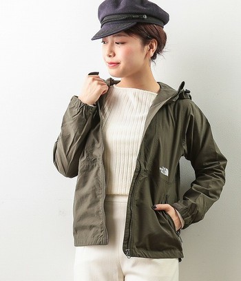 タウンユースにも使えるお洒落なパーカーが揃うアウトドアブランド5選 キナリノ