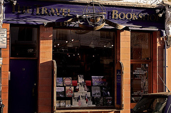 写真は、ウィリアムの本屋「THE TRAVEL BOOKS Co.」のモデルになった「THE TRAVEL BOOKSHOP」