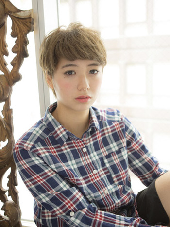 寝起きとおしゃれの狭間 くせ毛風パーマに挑戦しよう キナリノ