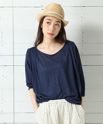 さらりと着こなしたい フレンチリネン 素材のトップスまとめました キナリノ