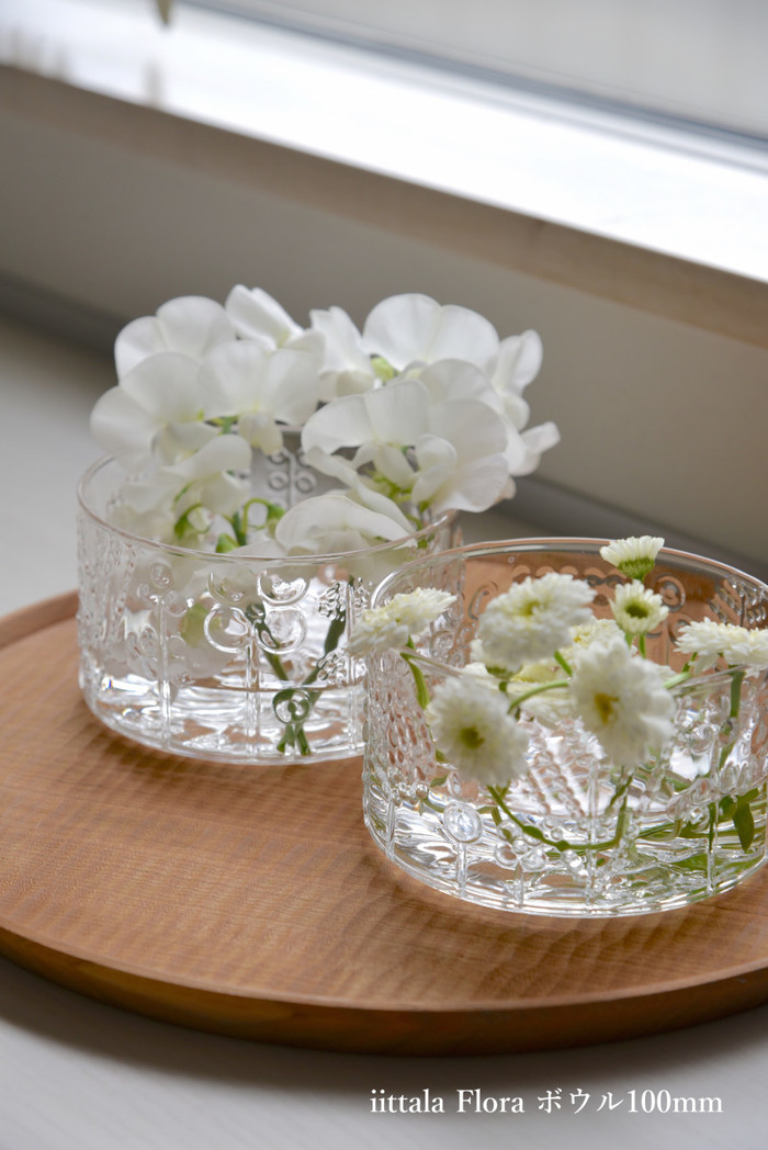 イッタラ Flora フローラ　ベーフラワーベース　オイバトイッカ　新品未使用 Amazon.co.jp: イッタラ (iittala) フローラ ベース 25cm クリア