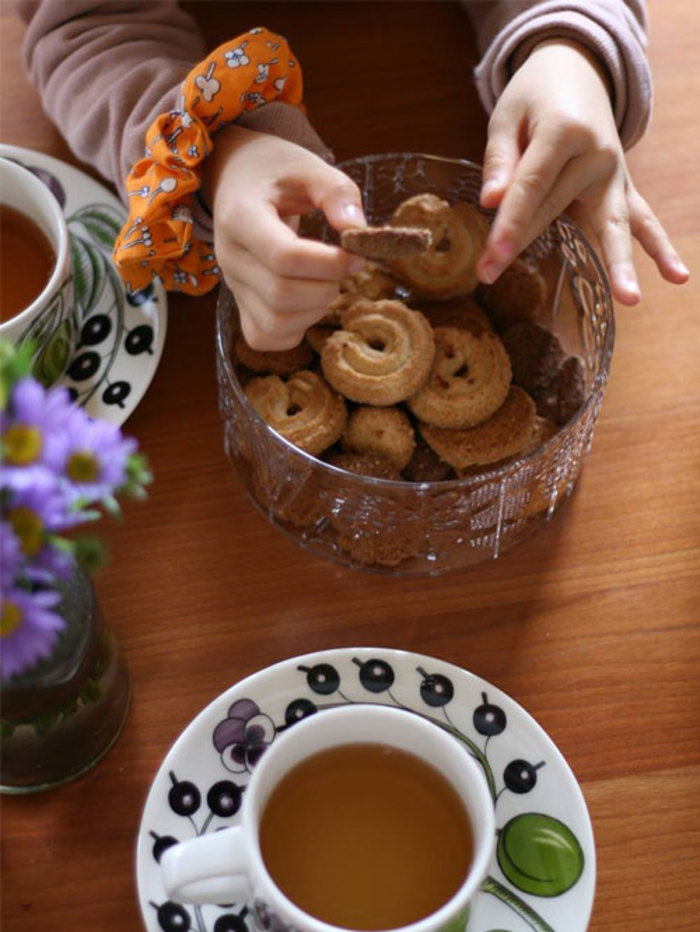 春の光が映えるガラスの器。イッタラ【Flora（フローラ）】をご紹介し