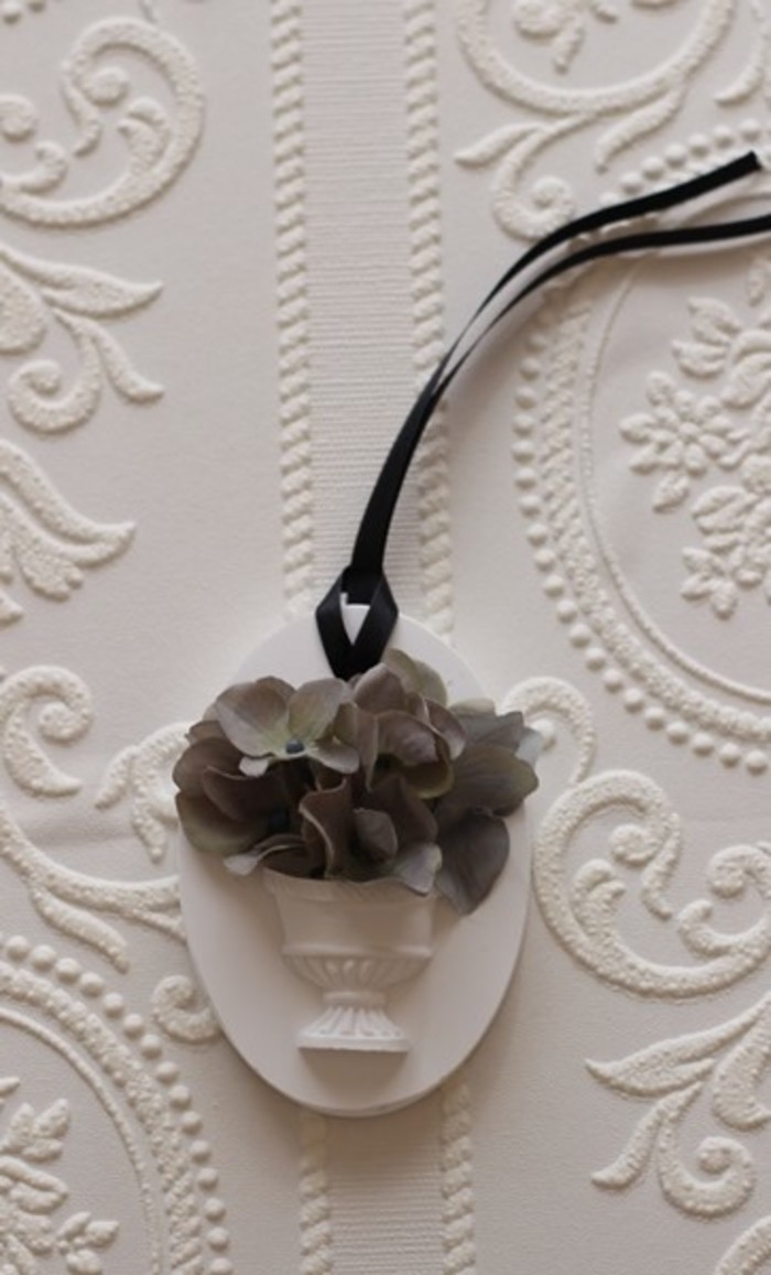 ほんわか優しい香りをインテリアに♪「アロマストーン」の作り方