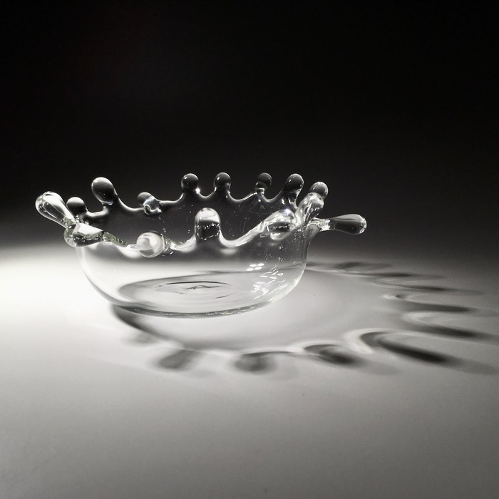 ガラス作家・岡本亮さん | キナリノ