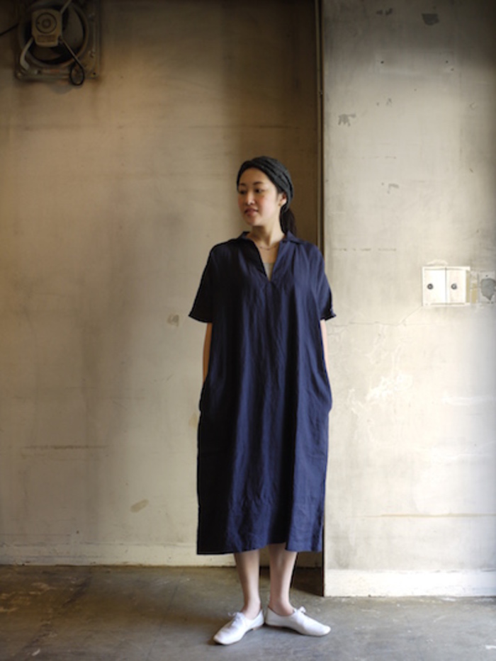 トゥジュー（TOUJOURS）に学ぶ定番服の素敵な着こなし方[2ページ目 