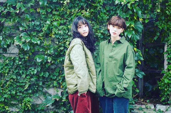 髪の毛の長さ・色によって似合う洋服のコーディネートスタイルは変わります。
今回は、それぞれのヘアスタイルを活かした冬のスタイリングポイントをまとめました。