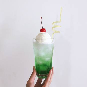 夏には、kaeさんお手製のドリンクもたびたび登場するのですが、どれもかわいいものばかり。手づくりレシピのアイデアも豊富で、真似したくなります。もはや、おうちで喫茶店がオープンできそうなほど…!