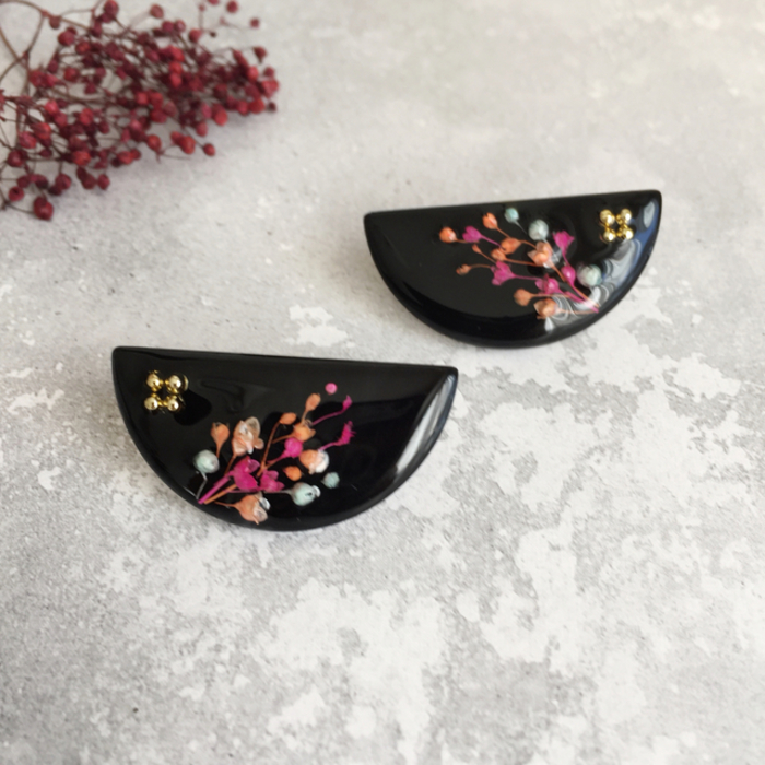 繊細で優しい雰囲気。《押し花＆ドライフラワー》を使った