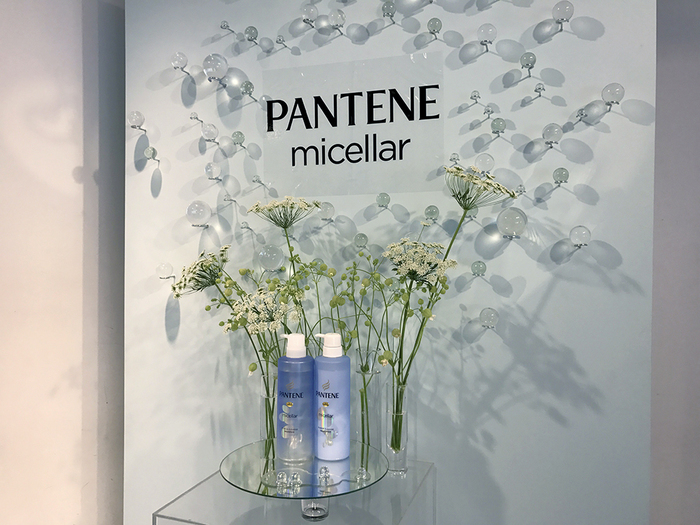 PANTENEから2018年4月14日に新発売される「PANTENE micellar」は、髪に付着した大気中物質などのミクロの汚れまでしっかりと落とすことができるシャンプー&トリートメントです。