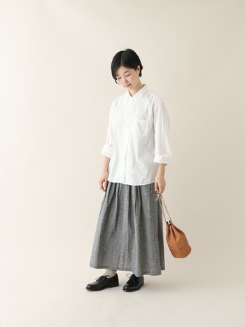 この1点で憧れスタイル ふんわりスカート でつくるナチュラルコーデ集 キナリノ