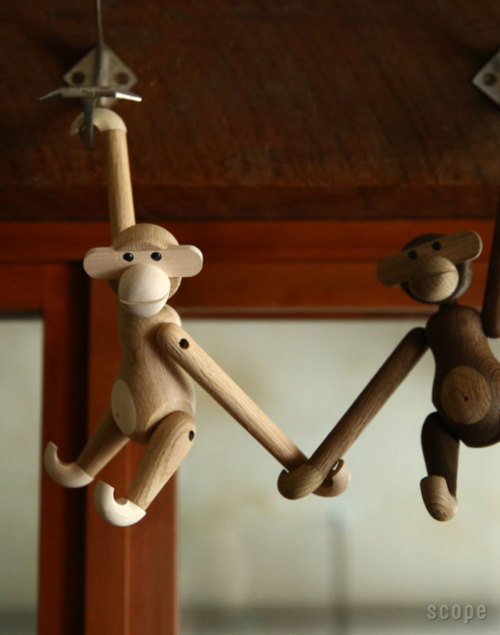 可愛いお猿に仲間が増えたよ。カイ・ボイスンの木製玩具「モンキー