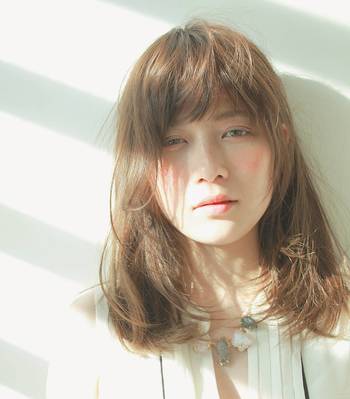 そんな強い紫外線や空調の影響で乾燥しやすくなっているお肌を、しっかり保湿する方法をご紹介していきます!