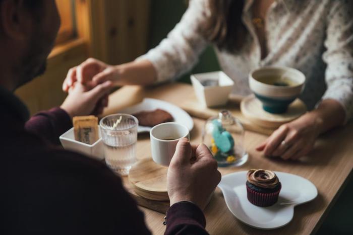 結婚し、収入源が2つに増えることを“ダブルインカム”といいます。一人のときよりちょっぴり贅沢ができるようにも感じますが…本当にそうなのでしょうか?
