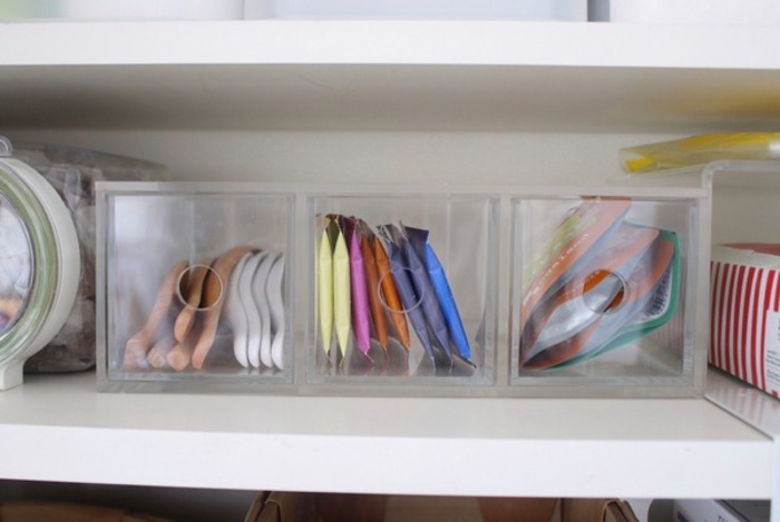 ミニマムな透明感ですっきり整える。【無印良品】の人気「アクリル収納