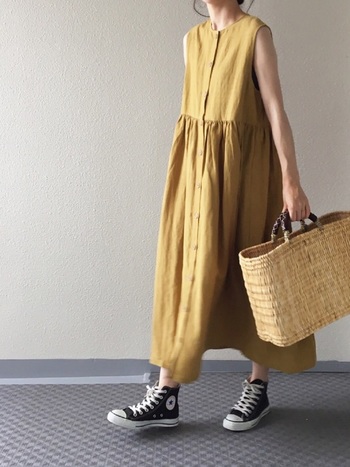 毎日カジュアル派さんに朗報 スニーカーに似合う 大人の夏色ワンピース特集 キナリノ