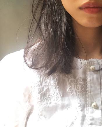 今回は、色ごとに分けてリップメイクをご紹介します。気になる色味を見つけてくださいね。口紅を落ちにくくするポイントもご紹介しますので、塗り直しが面倒な方も、ぜひあわせてチェックしてくださいね。