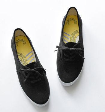 足元から季節感を演出 今すぐチェックしたい 秋シューズ リスト キナリノ