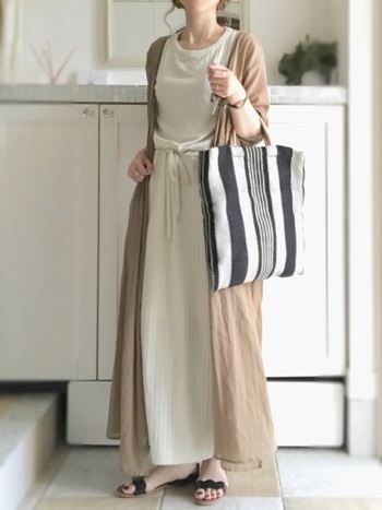 きゅっと結んで ふわりと羽織って 秋に着こなしたい カシュクールワンピース キナリノ