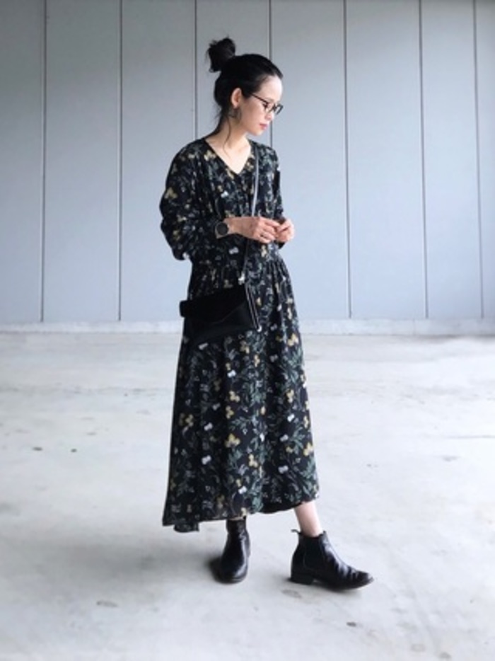 秋 ワンピース 花柄 黒 黒地花柄ワンピース M L ワンピース 花柄 黒 春夏