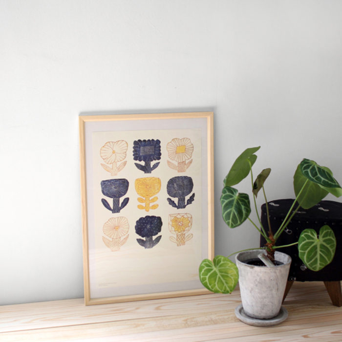 鹿児島睦さん タペストリー 壁掛け 飾り 4人の子ども 鹿児島睦