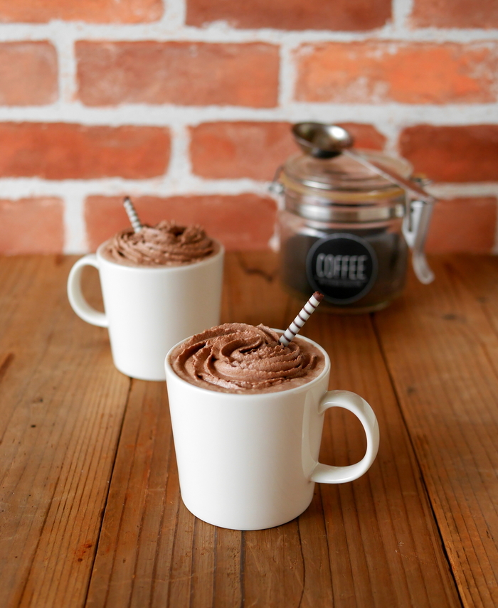 チョコや生クリームの濃厚な甘さ♪心もほんわか温まる「ホットドリンク 