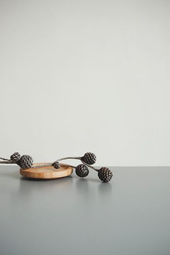 ステップ①で書き出したリストを、取捨選択します。今すぐに対処しなければならないことと、そうでないこととに分けることで、どこから解決していけばいいかが分かるようになります。「何もしない」「断る」など、あえて今は対処しない選択も、ときには必要です。