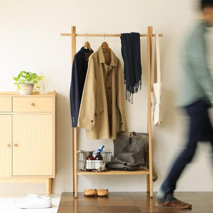 省スペースだからお部屋もスッキリ。洋服の収納に活躍する