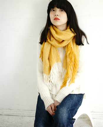 気温差のある季節の装いに ストール を使った春のナチュラルコーデ集 キナリノ