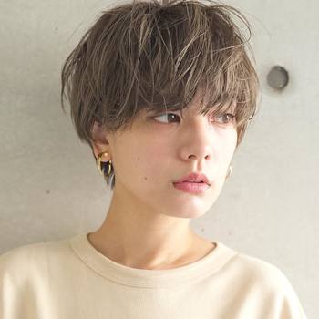 今回はそんなハイライトの種類や選び方、基本的な使い方をご紹介していきます!ぜひ参考にしてみてくださいね。