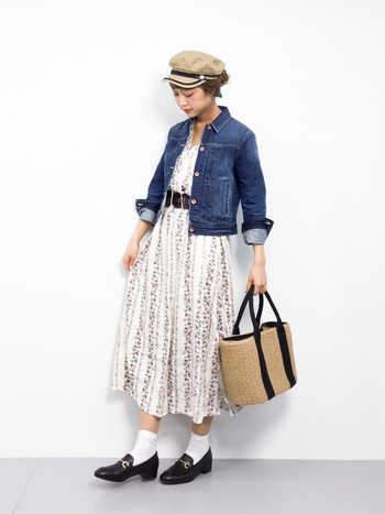 実はいろいろ使えて着まわせます デニムジャケット 春のおしゃれコーデ集 キナリノ