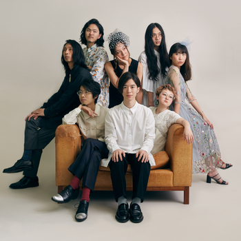 ブラジル音楽からアイドル歌謡まで、幅広い音楽を昇華した新世代のシンガーソングライター、森永陽実。聴き手を瞬時に妖しくも魅惑的な物語の中へ連れていく、今注目すべきアーティストです。8人編成のバンド「森永陽実とイル・パラディソ」のボーカルとしても活動しています。