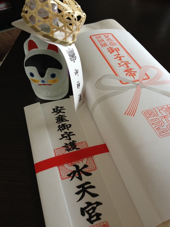 赤ちゃんの無事を願って安産祈願。都内の「子宝神社」へ出かけよう