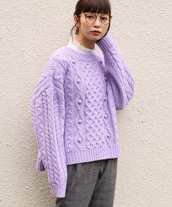 今年はカラーニットが主役 きれい色 を私らしく着こなすニットコーデ帖 キナリノ