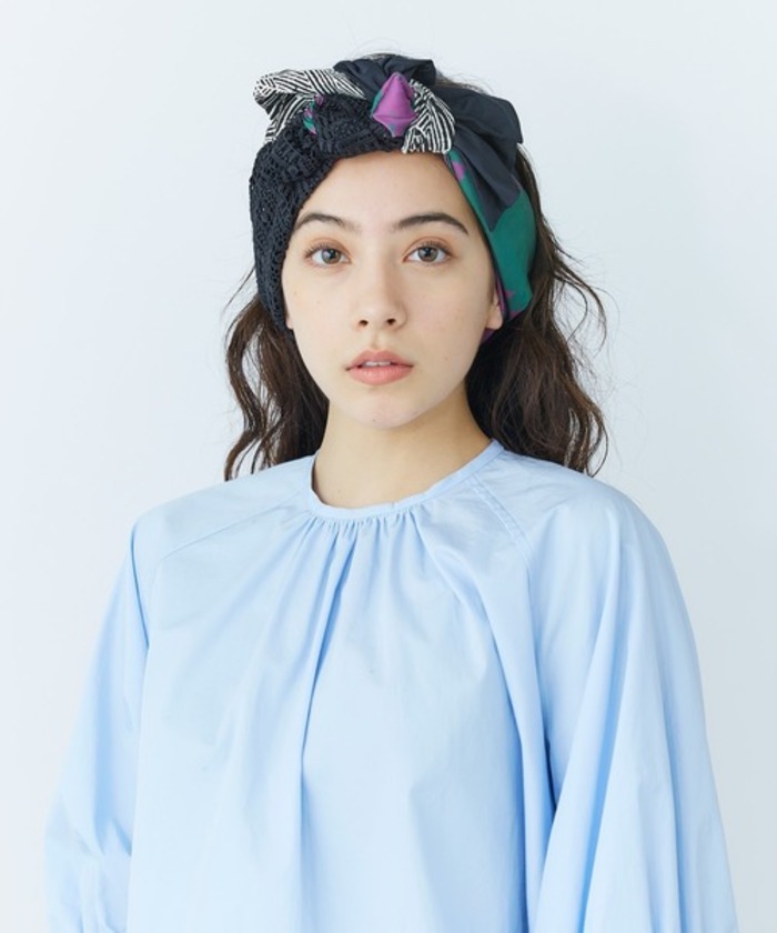 夏コーデのアクセントに。ヘアバンド（ヘアターバン）の巻き方