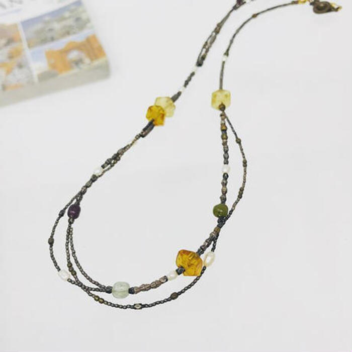 1点もの　アンティーク　ビンテージビーズ　アクセサリー　ネックレス 時を纏う、一粒一粒が愛おしい。「アンティークビーズ」に魅せられて