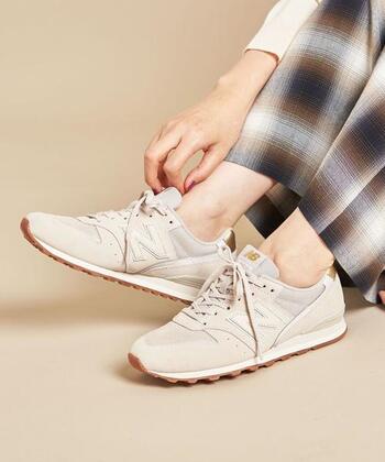 やっぱり スニーカー が好き 信頼されるブランドの1足で作る 秋コーデ 集 キナリノ