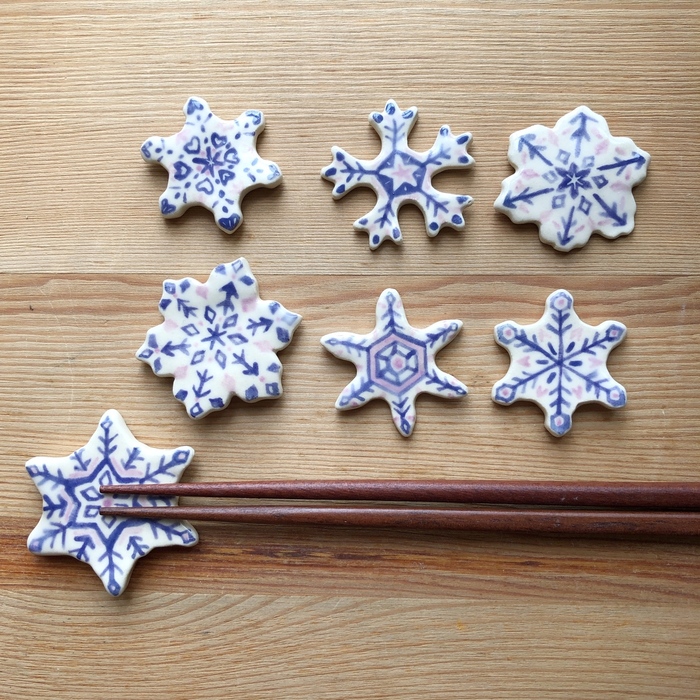 繊細で儚げ＊「雪の結晶モチーフ」を冬ファッション＆インテリア